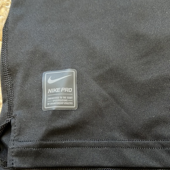 Nike Pro Boy’s Half Sleeves Football Compression Shirts - New - Picture 3 of 5